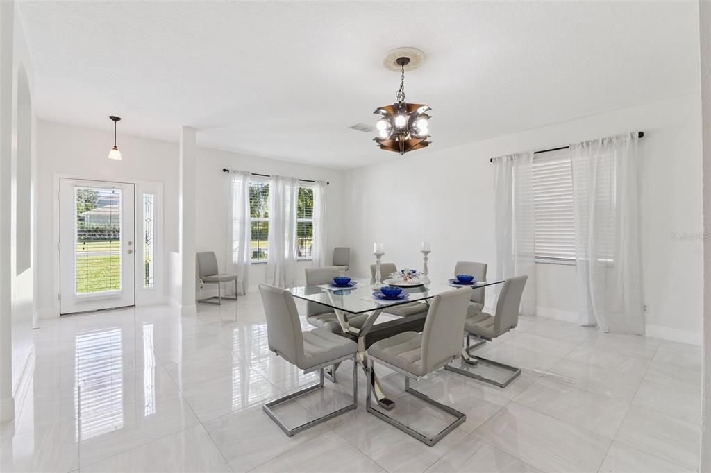 待售: $545,999 (5 贝兹, 3 浴室, 2838 平方英尺)