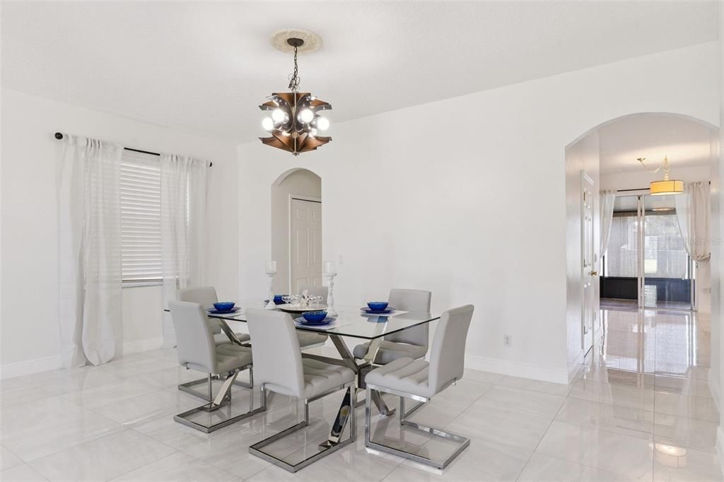 待售: $545,999 (5 贝兹, 3 浴室, 2838 平方英尺)