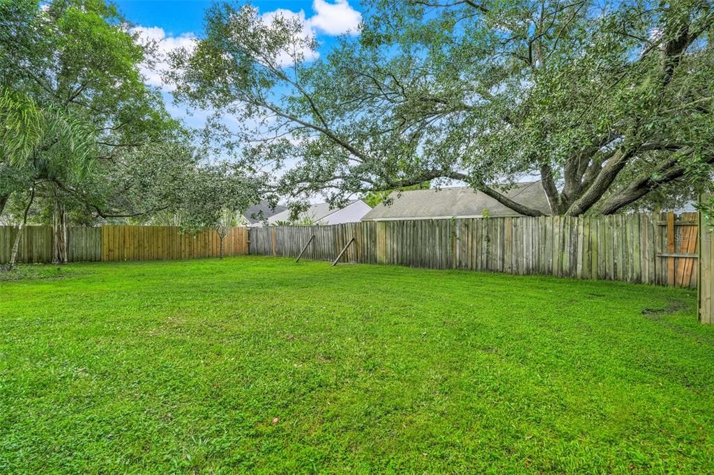 Active With Contract: $420,000 (4 beds, 2 baths, 1818 Square Feet)