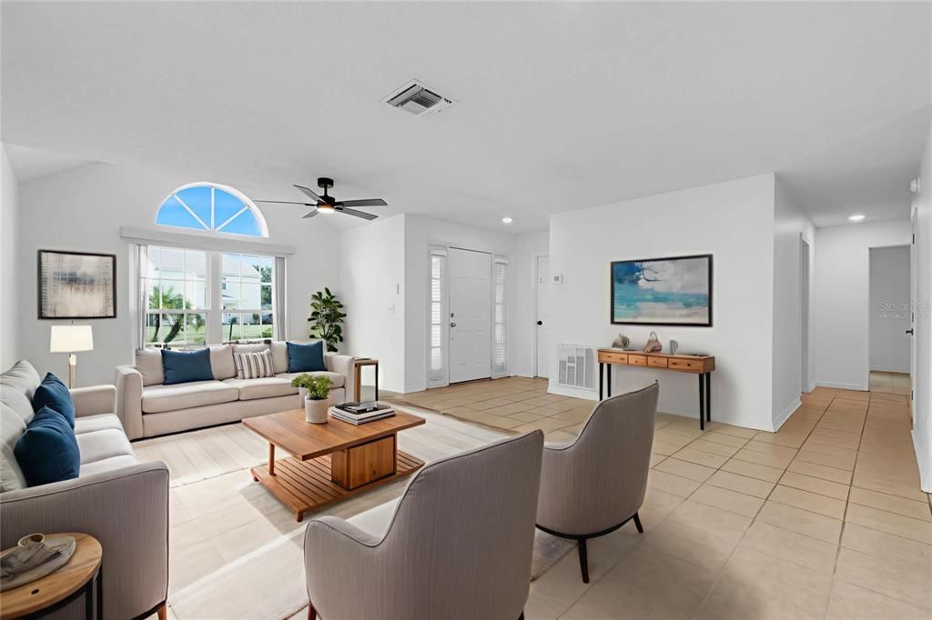 Active With Contract: $420,000 (4 beds, 2 baths, 1818 Square Feet)
