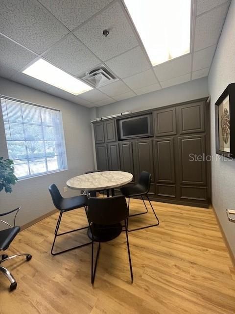 На продажу: $7,800 (0 спален, 0 ванн, 117 Квадратных фут)