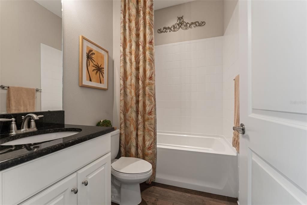 For Sale: $715,000 (3 beds, 3 baths, 2305 Square Feet)