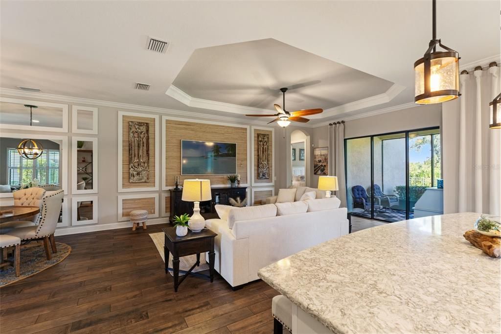 For Sale: $715,000 (3 beds, 3 baths, 2305 Square Feet)