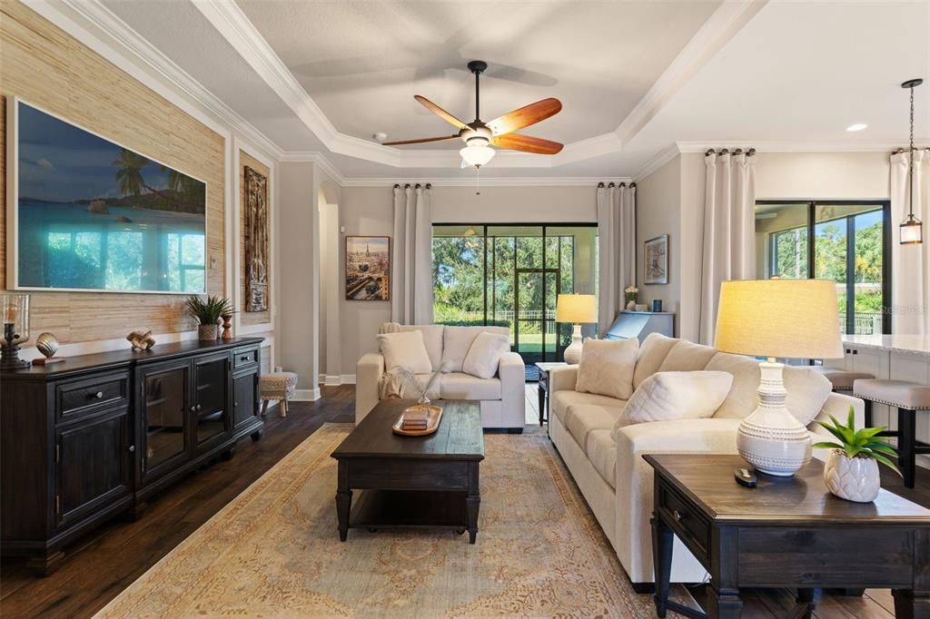 For Sale: $715,000 (3 beds, 3 baths, 2305 Square Feet)