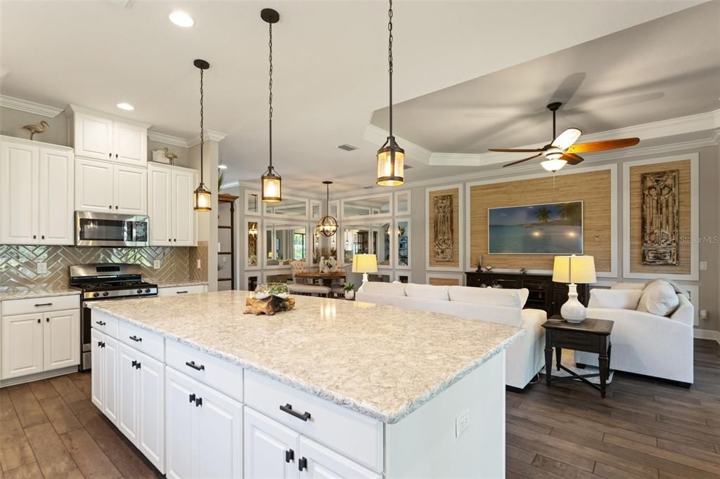 For Sale: $715,000 (3 beds, 3 baths, 2305 Square Feet)