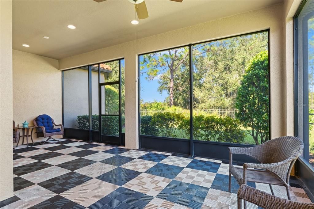 For Sale: $715,000 (3 beds, 3 baths, 2305 Square Feet)