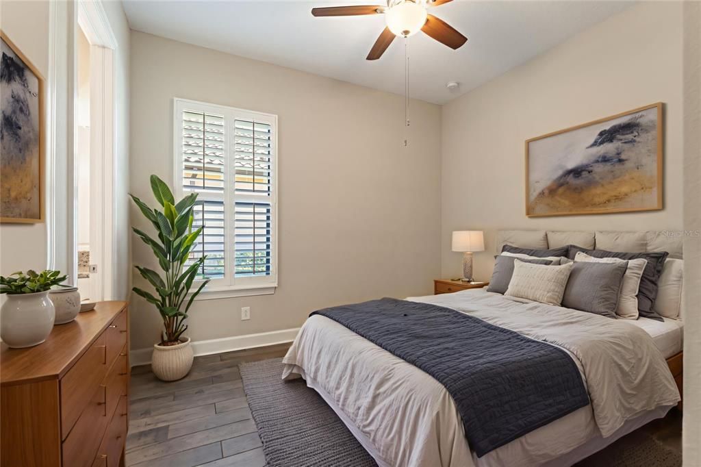 For Sale: $715,000 (3 beds, 3 baths, 2305 Square Feet)