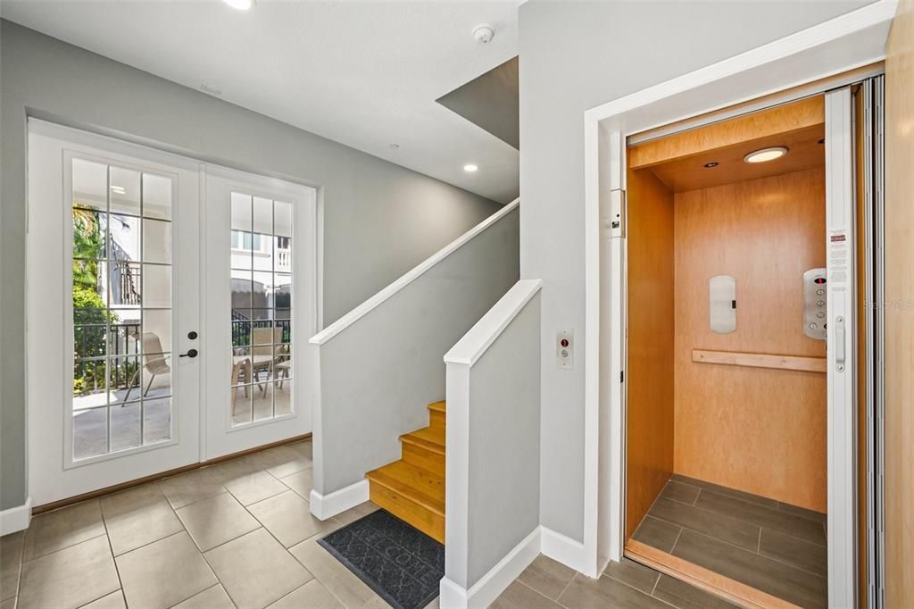 For Sale: $1,250,000 (3 beds, 3 baths, 2706 Square Feet)