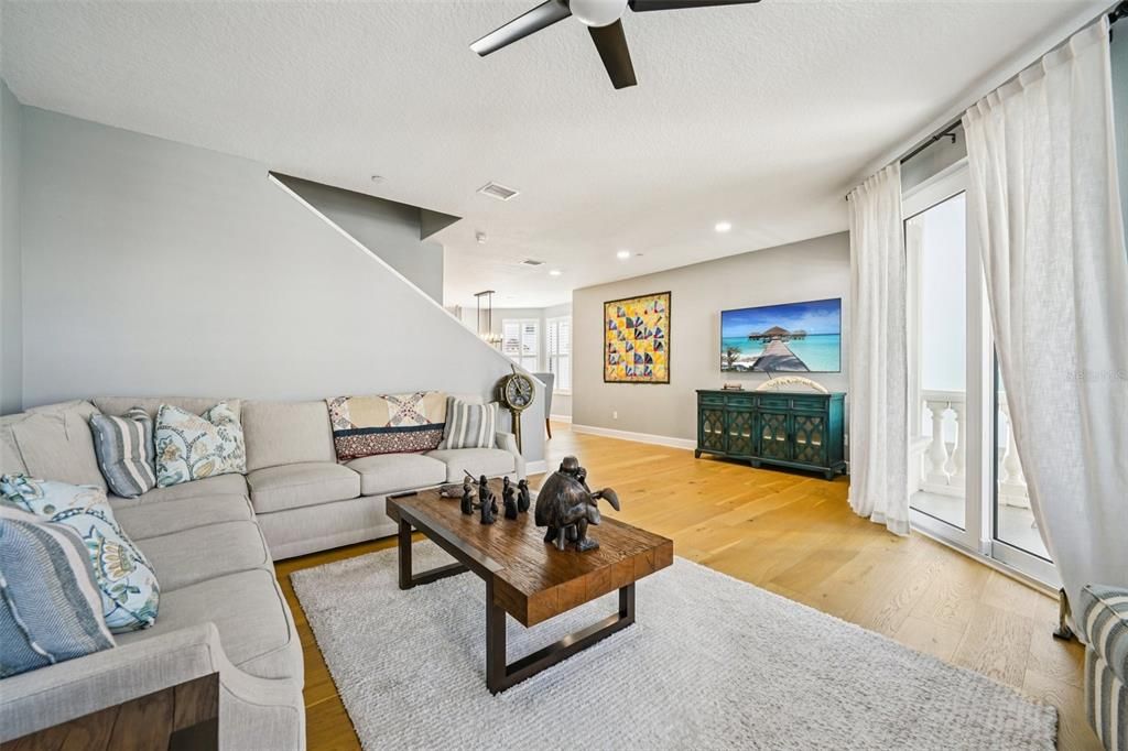 For Sale: $1,250,000 (3 beds, 3 baths, 2706 Square Feet)