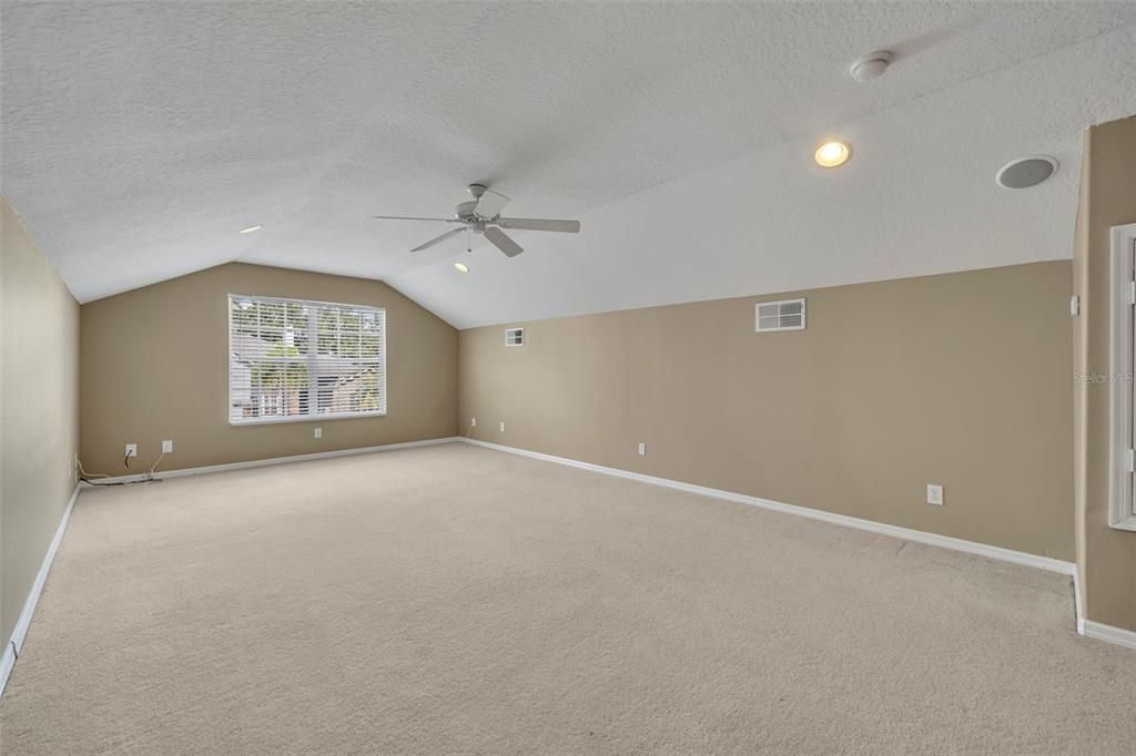 待售: $639,000 (4 贝兹, 3 浴室, 3073 平方英尺)