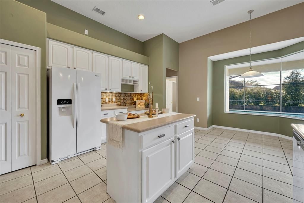 待售: $639,000 (4 贝兹, 3 浴室, 3073 平方英尺)