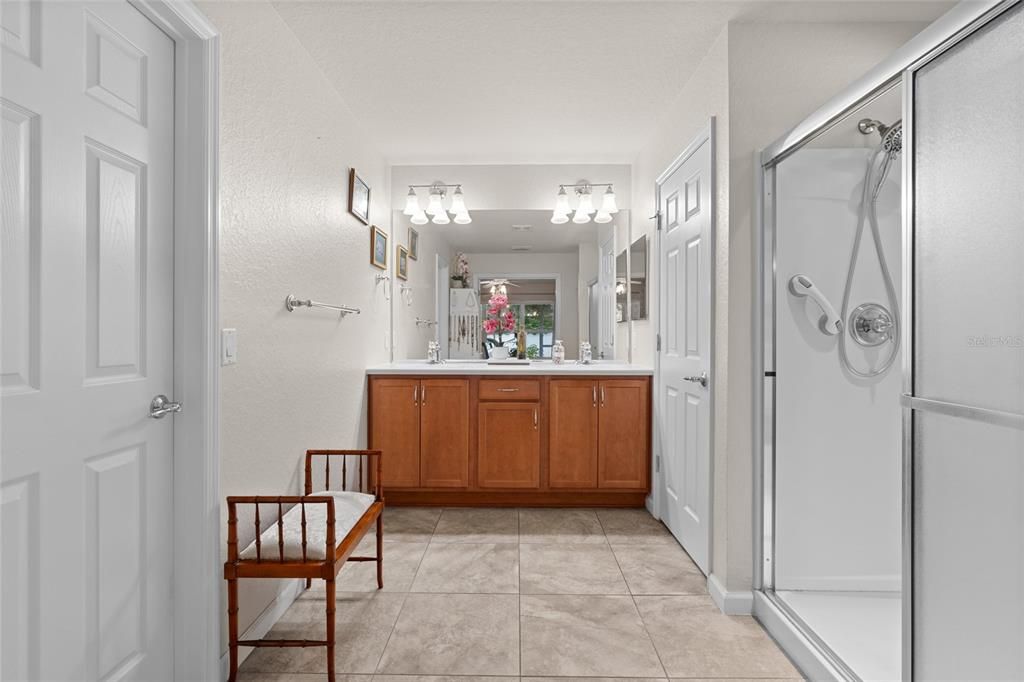 For Sale: $300,000 (3 beds, 2 baths, 1591 Square Feet)