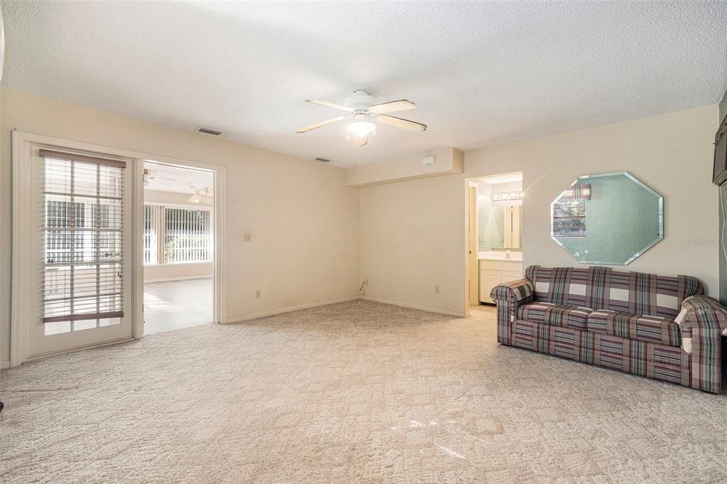 На продажу: $375,000 (4 спален, 3 ванн, 2304 Квадратных фут)