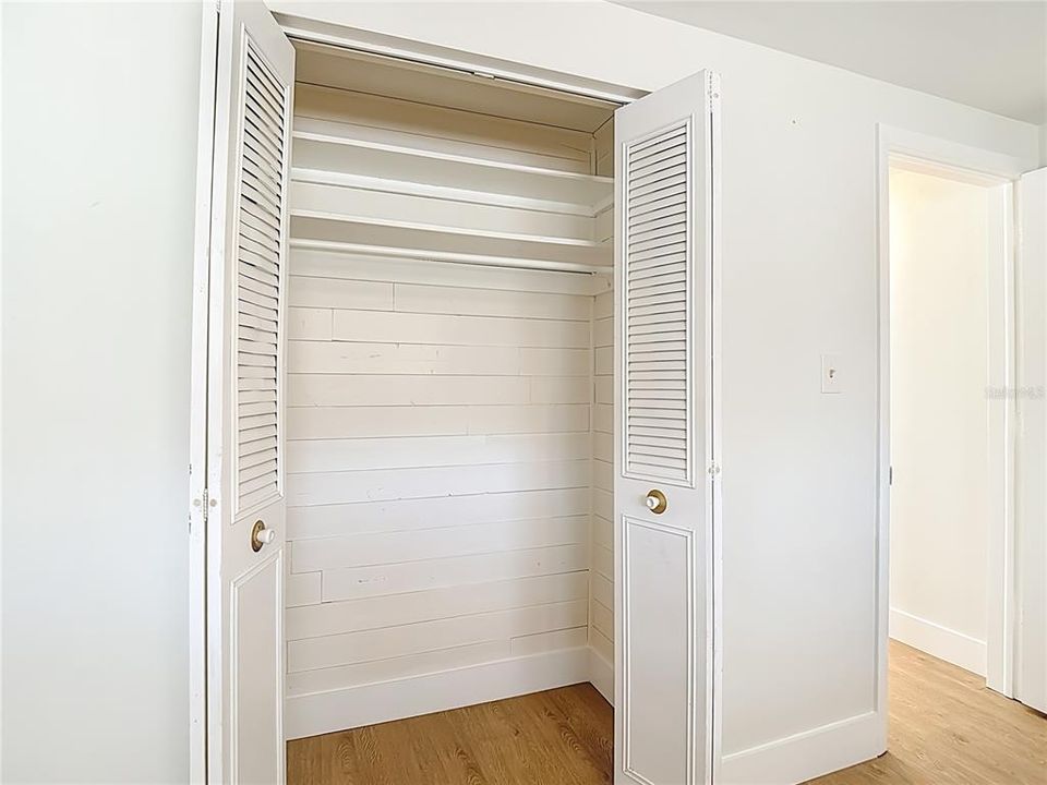 待售: $239,999 (2 贝兹, 2 浴室, 1044 平方英尺)