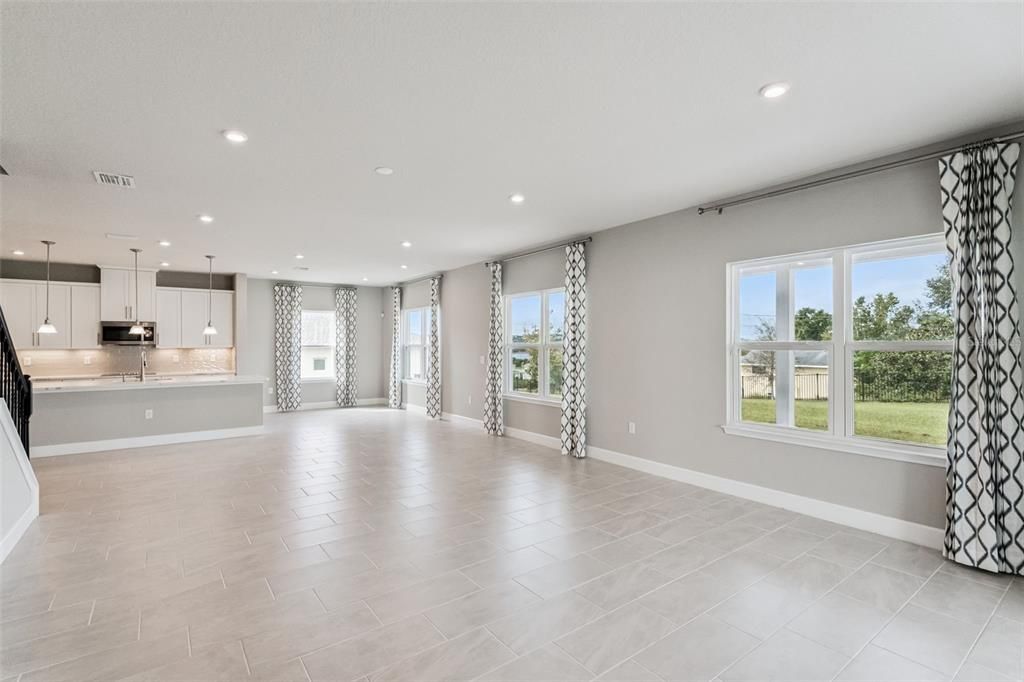 待售: $729,900 (5 贝兹, 4 浴室, 3304 平方英尺)