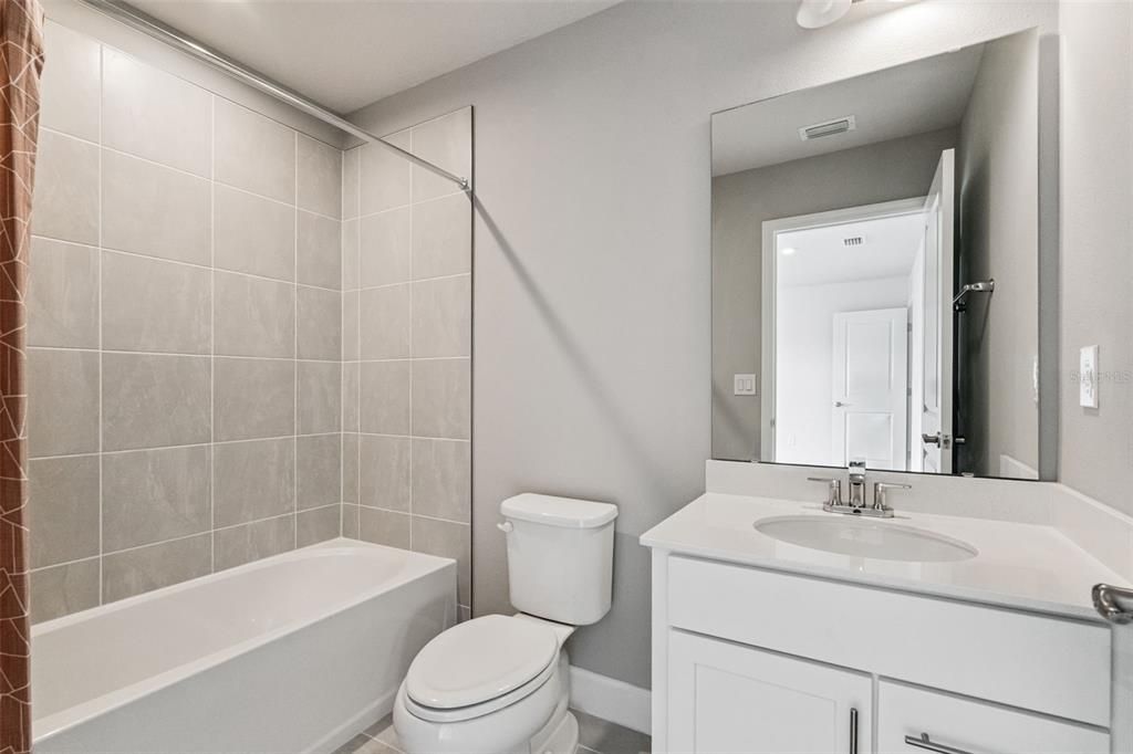 待售: $729,900 (5 贝兹, 4 浴室, 3304 平方英尺)