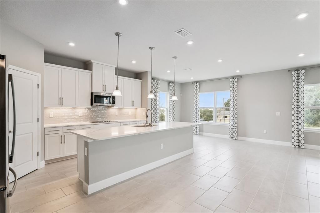 待售: $729,900 (5 贝兹, 4 浴室, 3304 平方英尺)