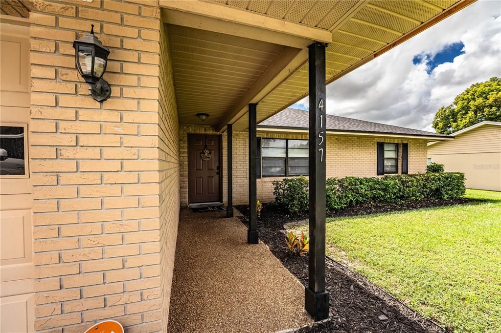 Active With Contract: $300,000 (3 beds, 2 baths, 1324 Square Feet)