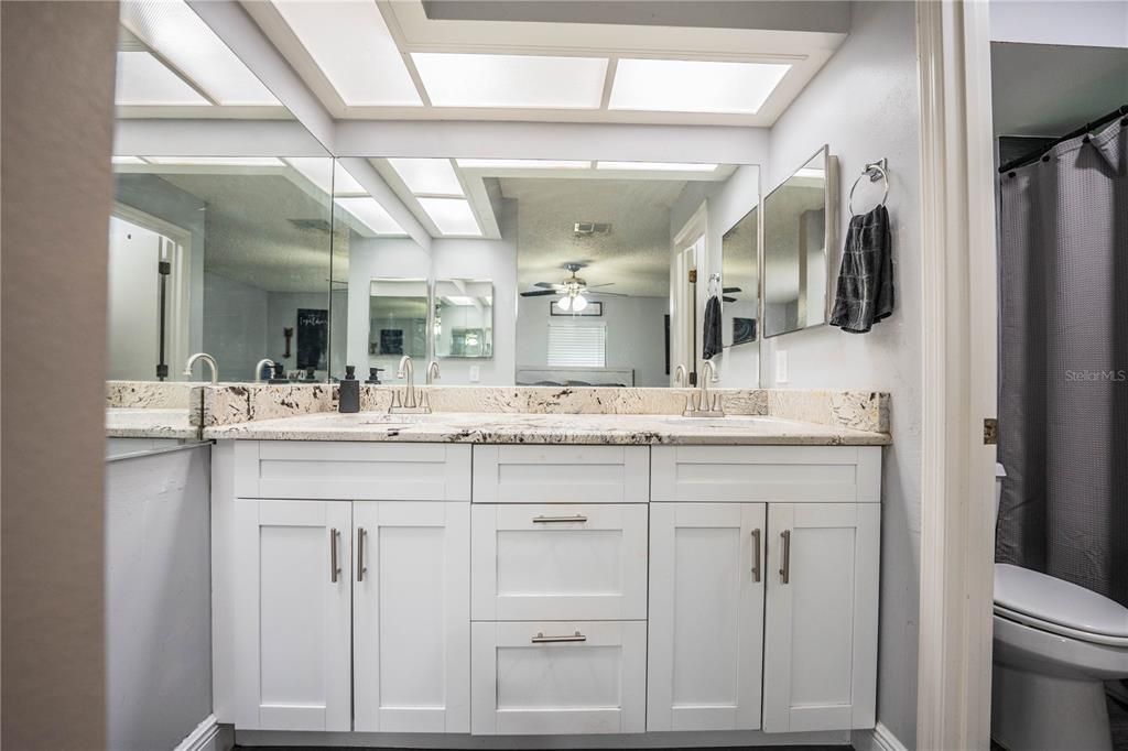 Active With Contract: $300,000 (3 beds, 2 baths, 1324 Square Feet)