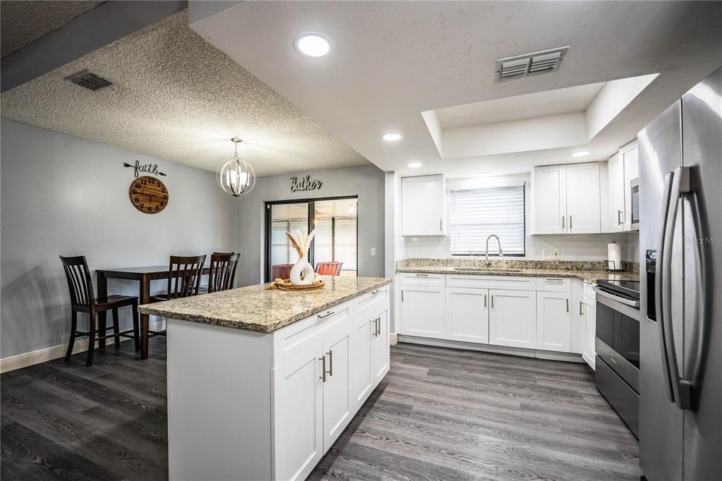 Active With Contract: $300,000 (3 beds, 2 baths, 1324 Square Feet)