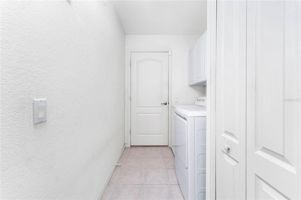 合同活跃: $319,000 (3 贝兹, 2 浴室, 1957 平方英尺)