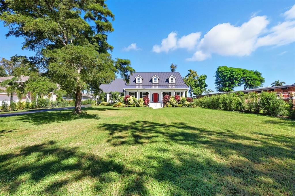 На продажу: $2,499,999 (4 спален, 2 ванн, 3271 Квадратных фут)