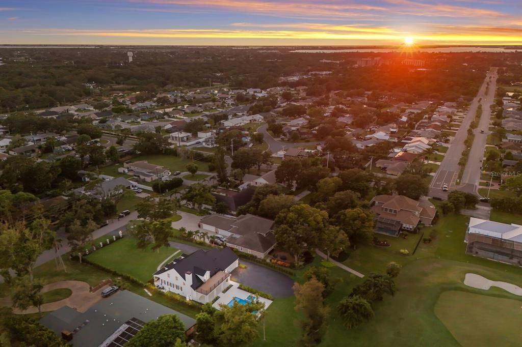 На продажу: $2,499,999 (4 спален, 2 ванн, 3271 Квадратных фут)