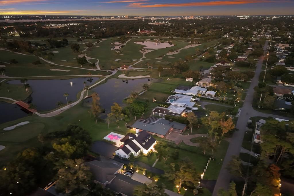 На продажу: $2,499,999 (4 спален, 2 ванн, 3271 Квадратных фут)