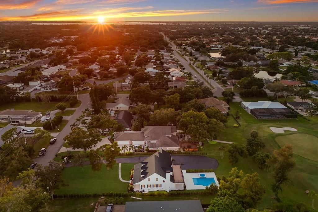 На продажу: $2,499,999 (4 спален, 2 ванн, 3271 Квадратных фут)