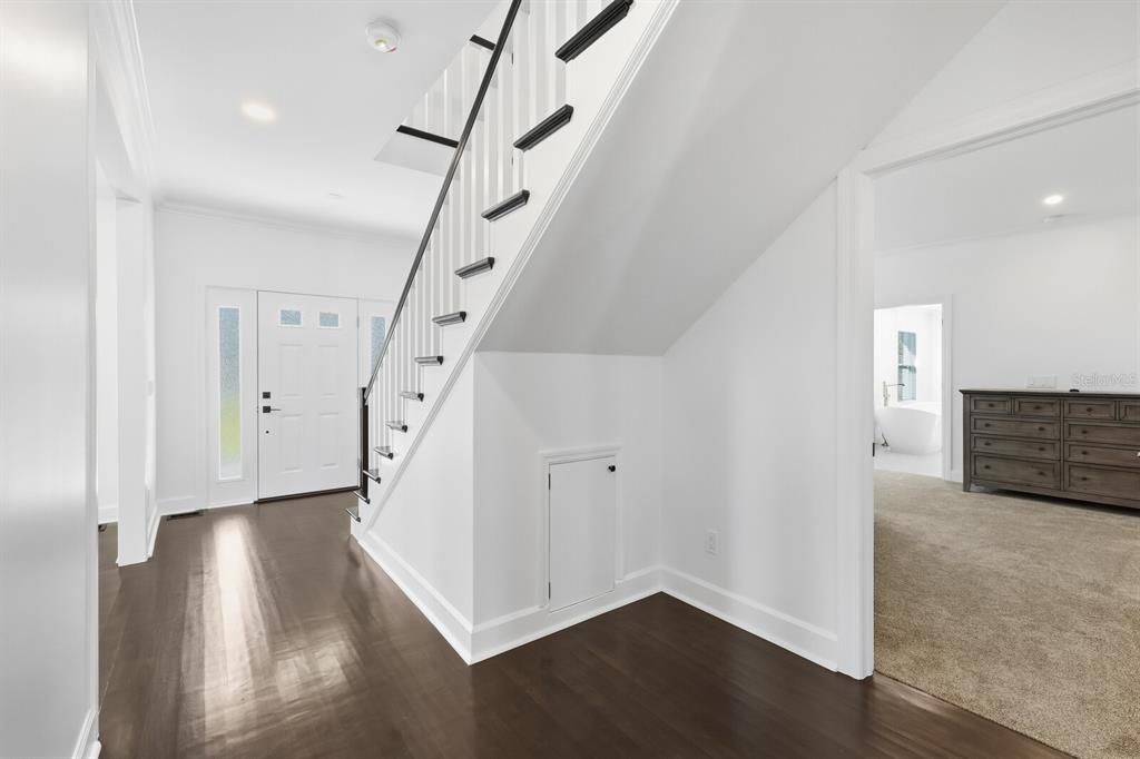 На продажу: $2,499,999 (4 спален, 2 ванн, 3271 Квадратных фут)