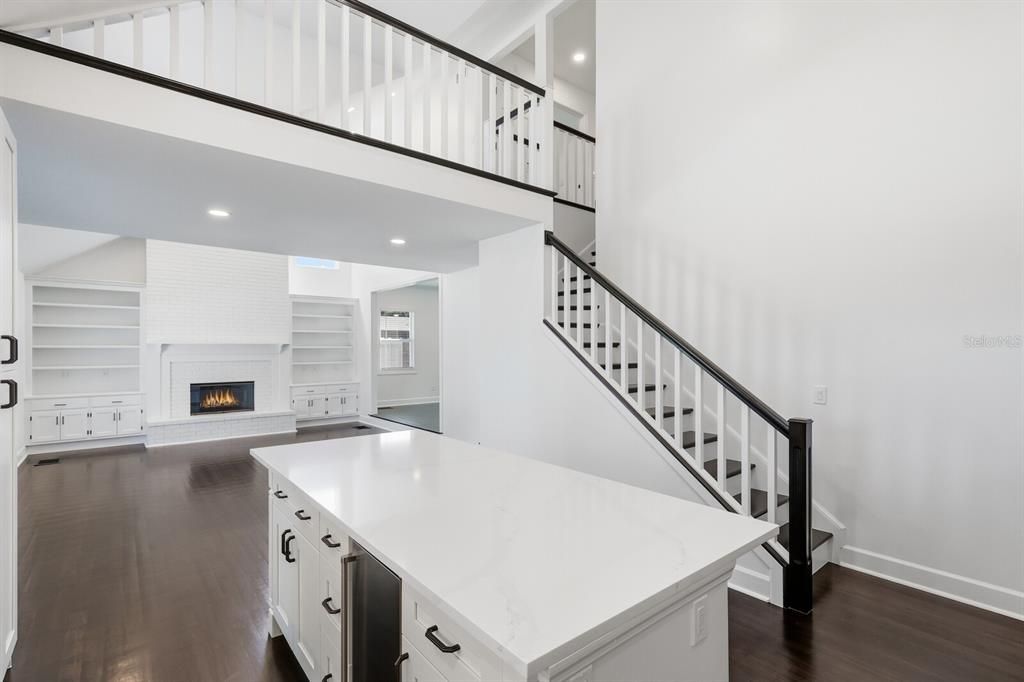 На продажу: $2,499,999 (4 спален, 2 ванн, 3271 Квадратных фут)