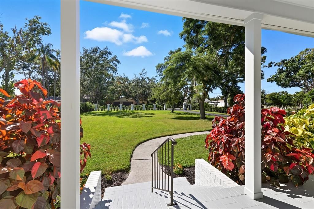 На продажу: $2,499,999 (4 спален, 2 ванн, 3271 Квадратных фут)