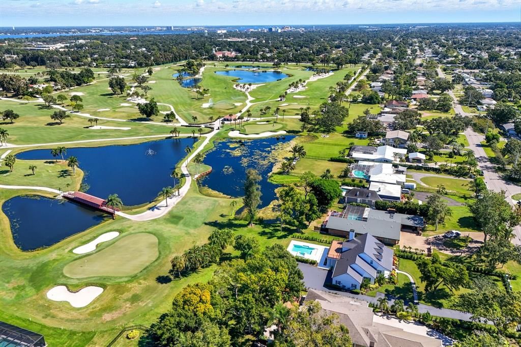 На продажу: $2,499,999 (4 спален, 2 ванн, 3271 Квадратных фут)