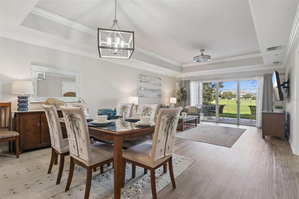 En Venta: $349,900 (3 camas, 3 baños, 1630 Pies cuadrados)