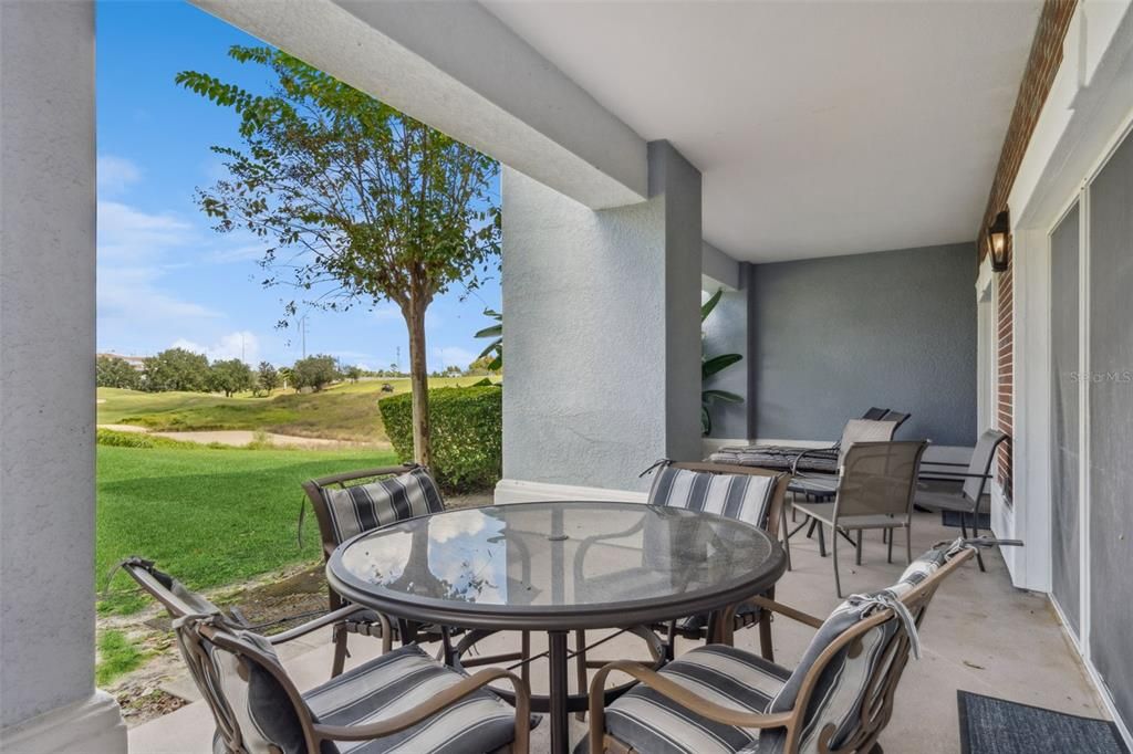 En Venta: $349,900 (3 camas, 3 baños, 1630 Pies cuadrados)