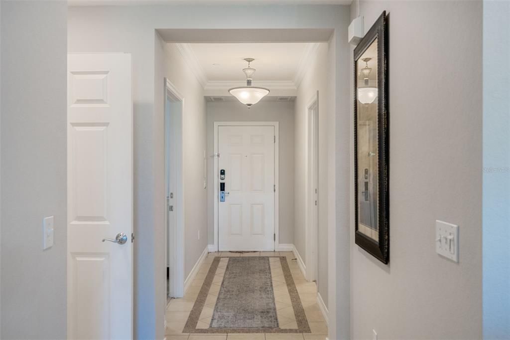 En Venta: $349,900 (3 camas, 3 baños, 1630 Pies cuadrados)