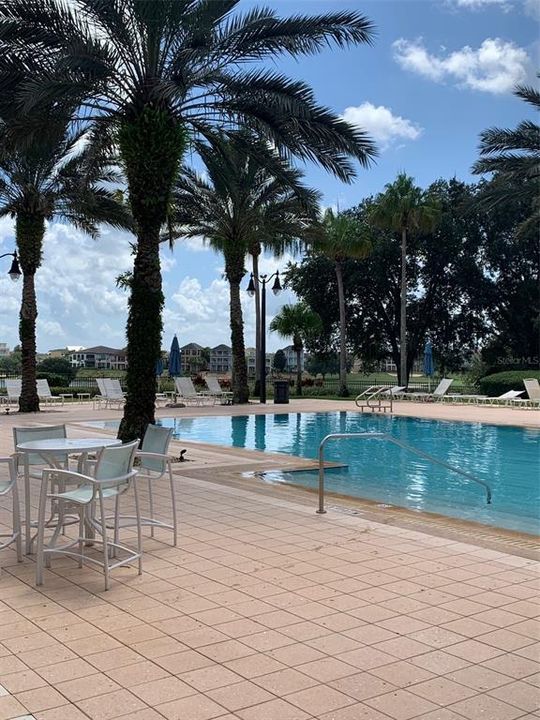 En Venta: $349,900 (3 camas, 3 baños, 1630 Pies cuadrados)