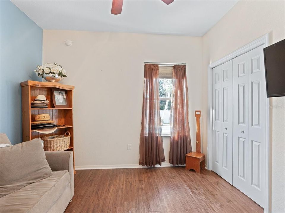 En Venta: $440,000 (3 camas, 2 baños, 2093 Pies cuadrados)