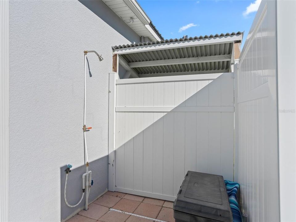 En Venta: $440,000 (3 camas, 2 baños, 2093 Pies cuadrados)