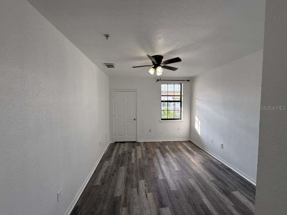 For Rent: $1,700 (2 beds, 2 baths, 1107 Square Feet)