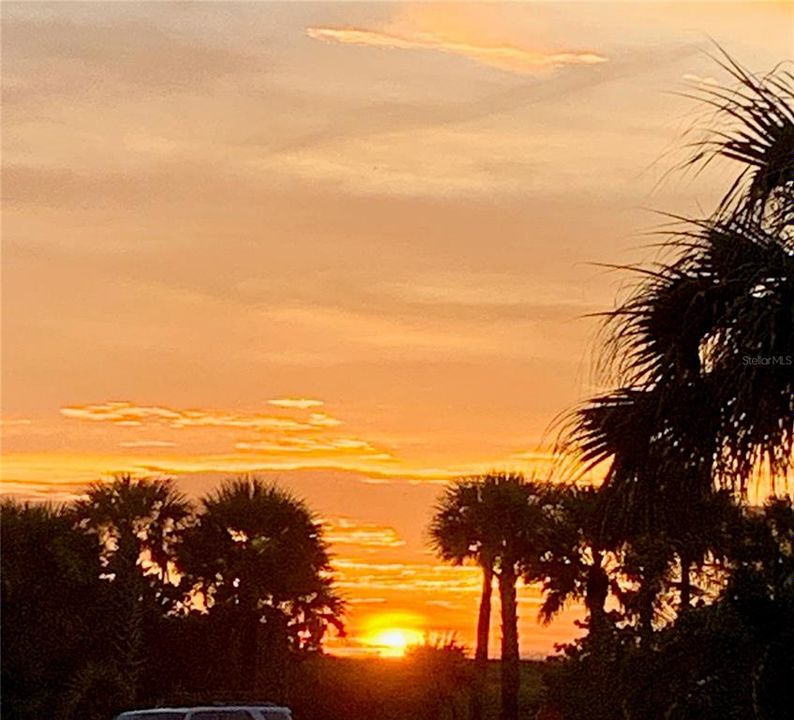 На продажу: $1,090,000 (2 спален, 2 ванн, 1275 Квадратных фут)