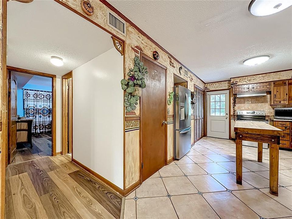 En Venta: $514,500 (3 camas, 2 baños, 1600 Pies cuadrados)