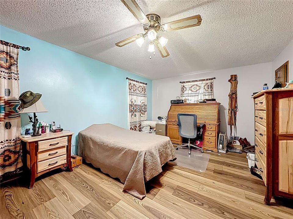 En Venta: $514,500 (3 camas, 2 baños, 1600 Pies cuadrados)