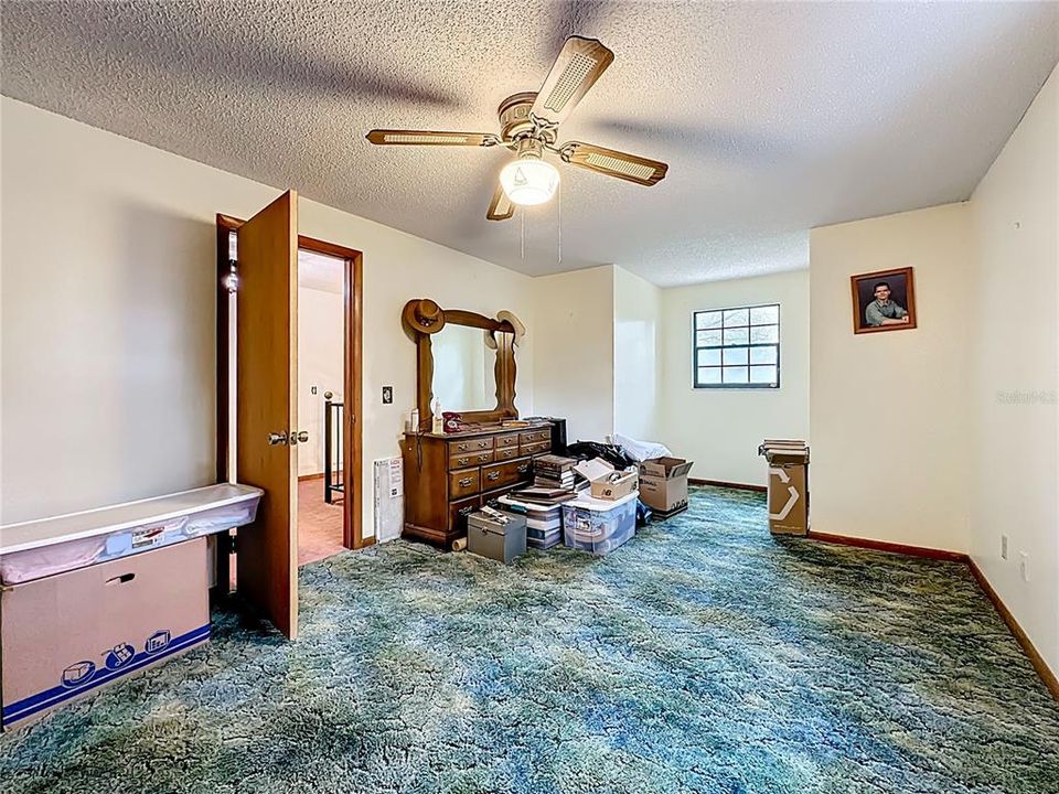 En Venta: $514,500 (3 camas, 2 baños, 1600 Pies cuadrados)