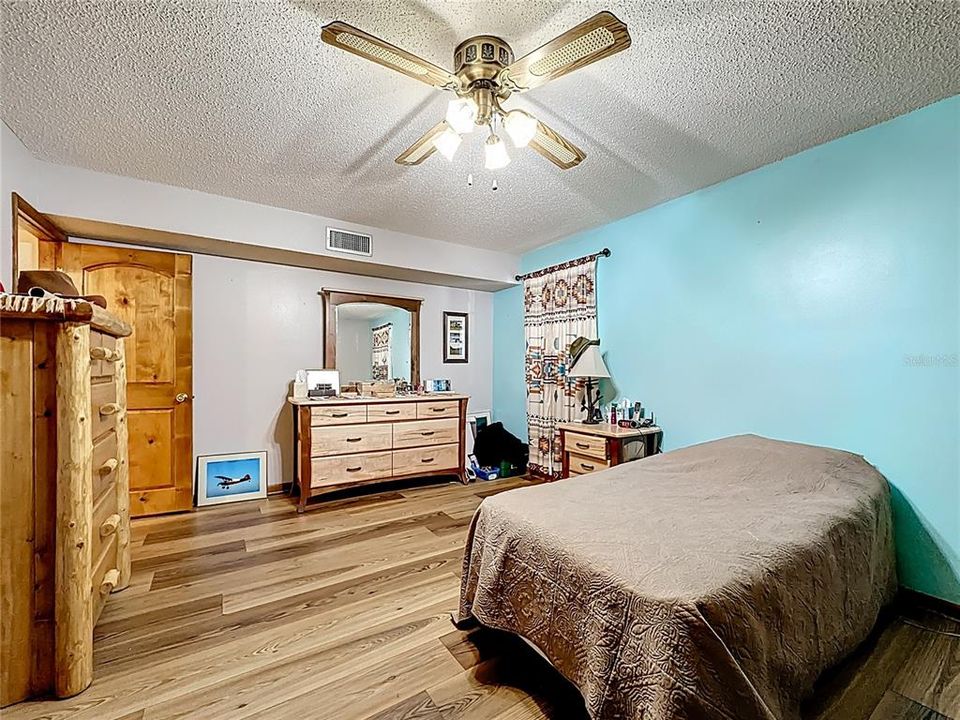 En Venta: $514,500 (3 camas, 2 baños, 1600 Pies cuadrados)