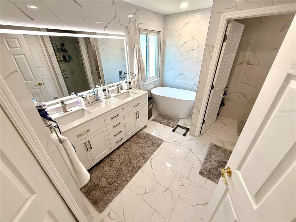 На продажу: $659,000 (3 спален, 2 ванн, 2423 Квадратных фут)