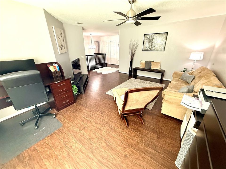 На продажу: $659,000 (3 спален, 2 ванн, 2423 Квадратных фут)