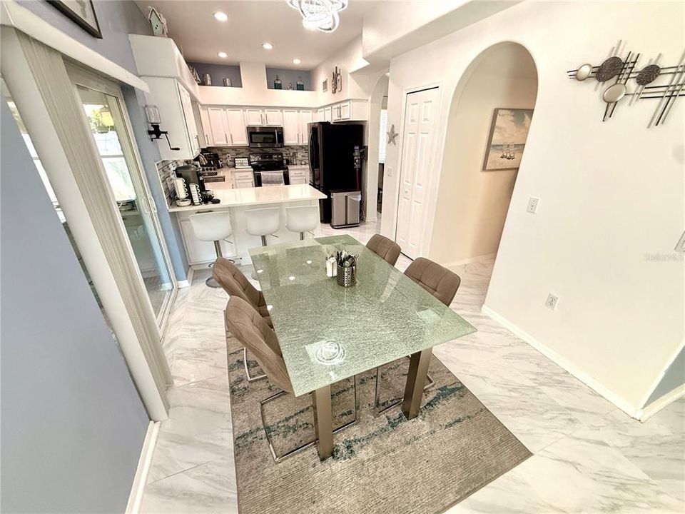 На продажу: $659,000 (3 спален, 2 ванн, 2423 Квадратных фут)