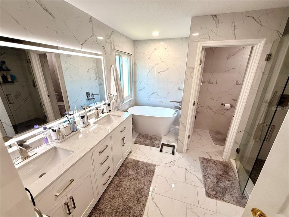 На продажу: $659,000 (3 спален, 2 ванн, 2423 Квадратных фут)