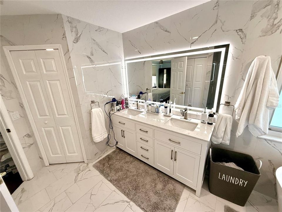 На продажу: $659,000 (3 спален, 2 ванн, 2423 Квадратных фут)